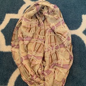 Coach cowl / infinity scarf